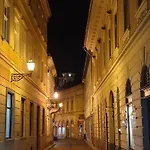Domino Apartment Eger